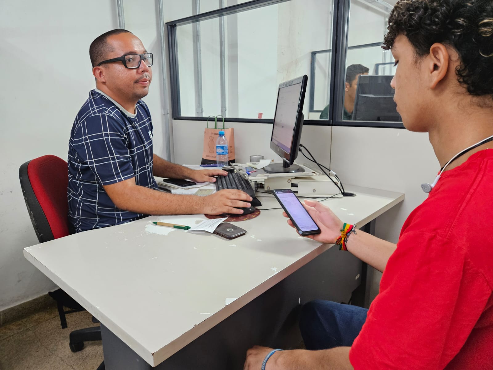 Funsat abre 862 vagas de emprego em Campo Grande com foco em candidatos sem experiência