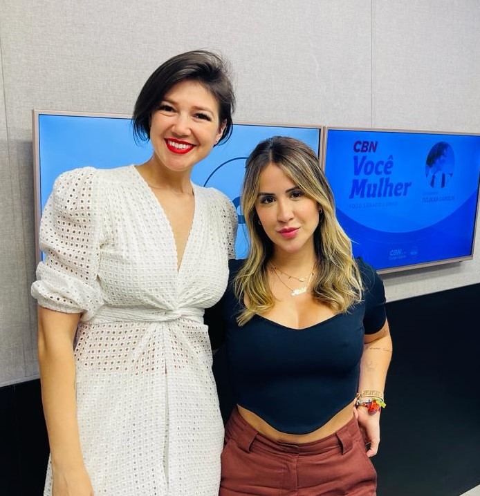 Juliana Gambim e Malu Pires no estúdio da Rádio CBN/CG